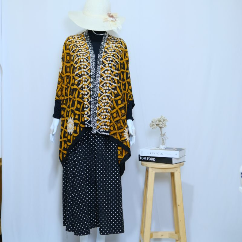 OUTER BATIK KIMONO CaP halus Santun