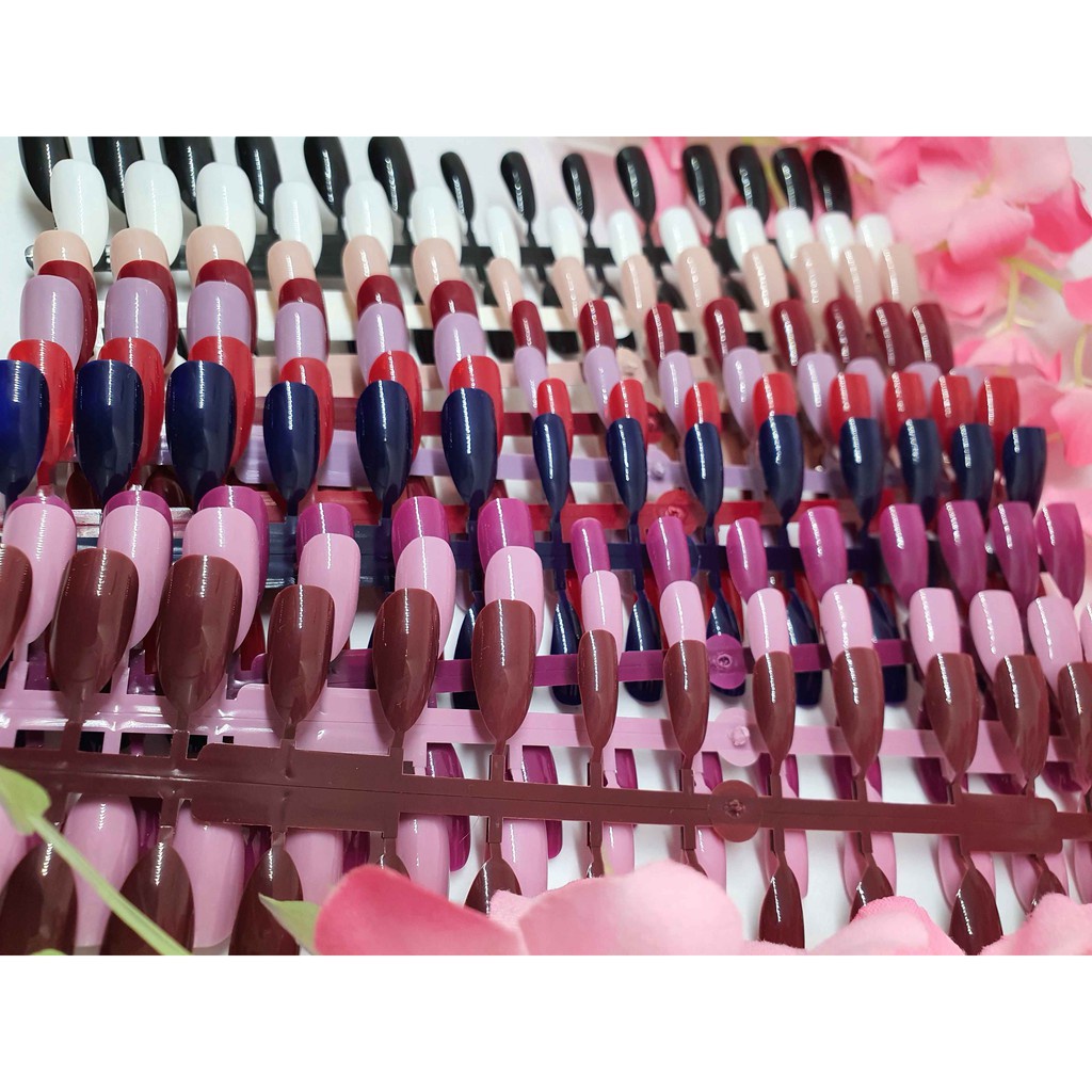 Kuku Palsu 28pcs Stiletto Runcing