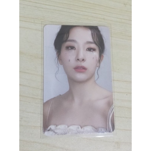 BOOKED SEULGI NUNMUL