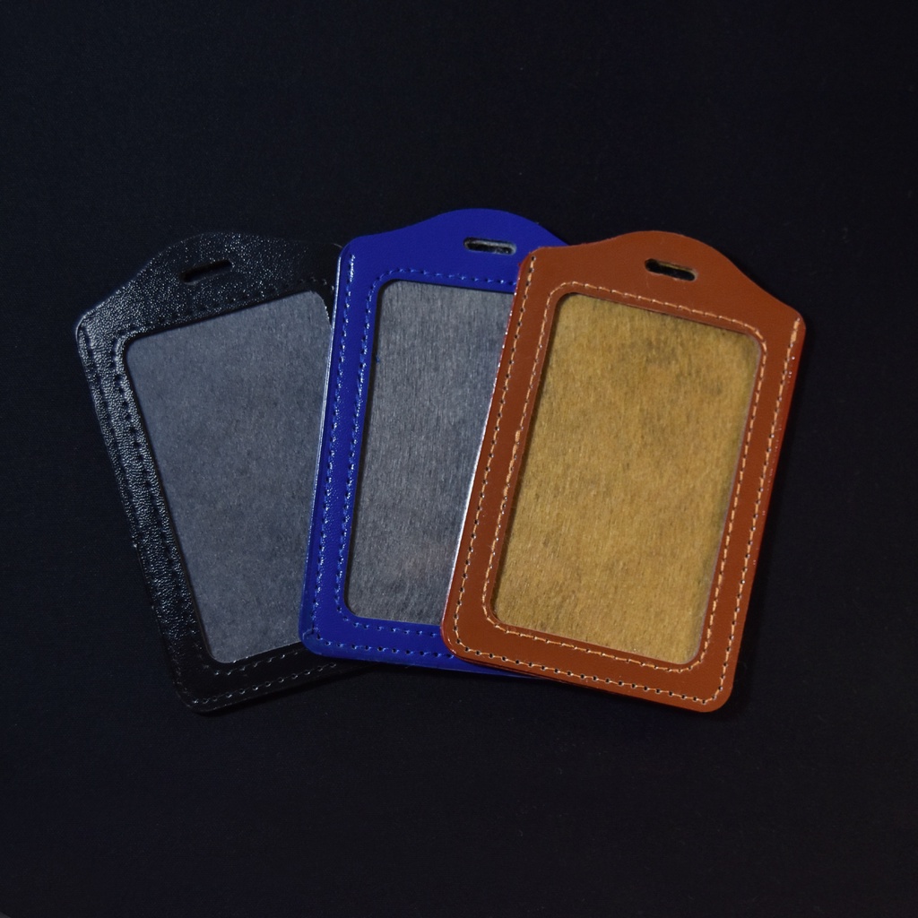 Tempat ID Card/NameTag Bahan Kulit