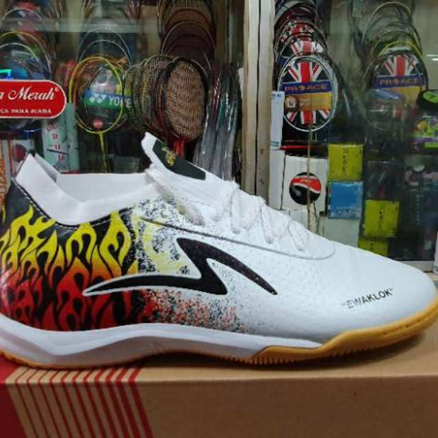 Sepatu Futsal Specs Accelerator Lightspeed II In V8 Klok SE Special Edition Original