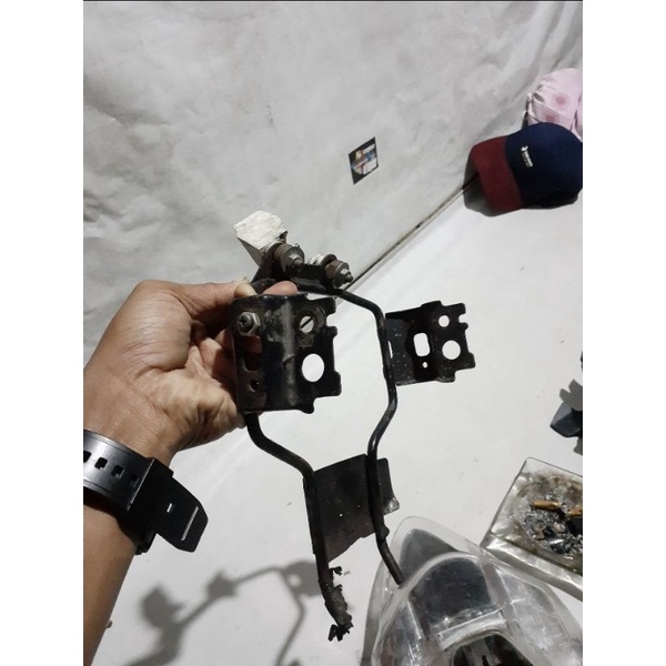 breket lampu depan gl pro original copotan dudukan lampu gl pro pangkon lampu gl pro ori
