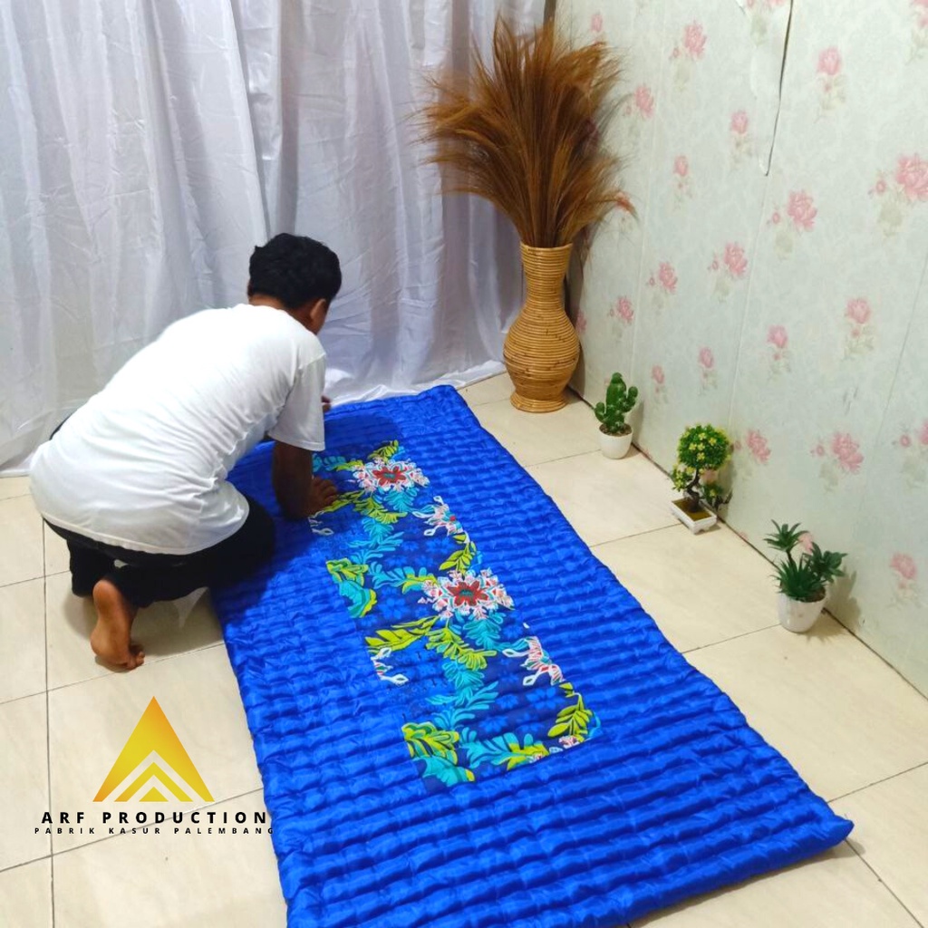Tilam | Kasur Lipat | Kasur Lantai Palembang Ukuran 80x195cm Empuk isi kapuk hyget promo cuci gudang