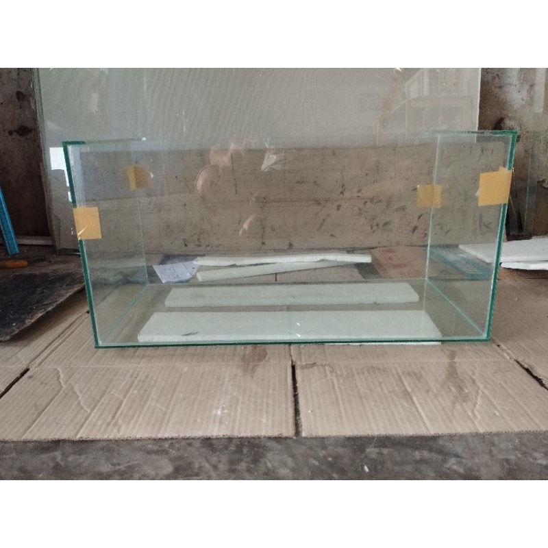 akuarium kaca ukuran 60x30x30