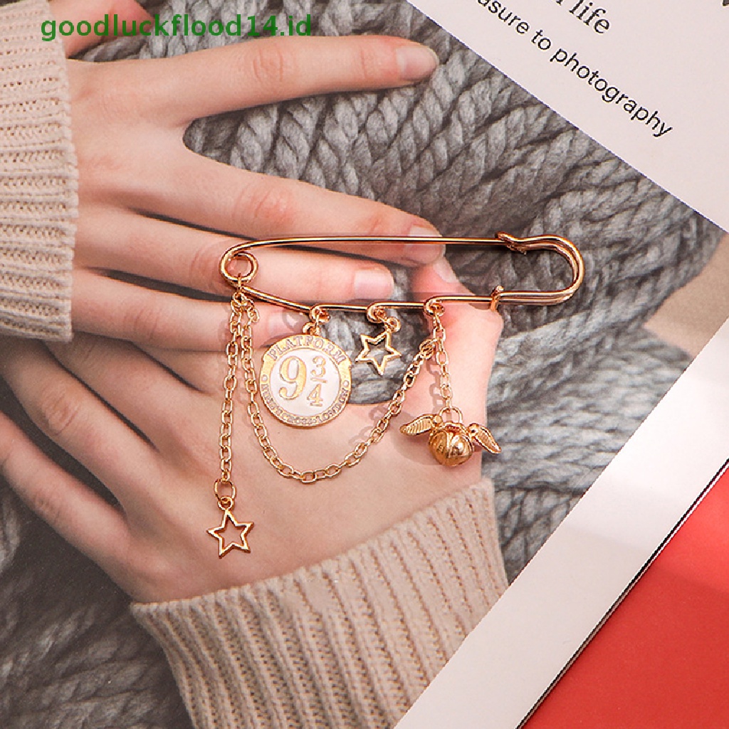 [GOOGFOUR] Fashion Bros Pakaian Golden Snitch Bros Kerah Pin Sweater Dress Brooch [Atasan]