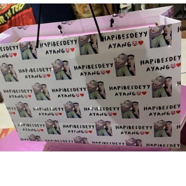 

12.12 Flash Sale Paperbag Custom muka/foto (MUAT DUS SEPATU) PAPERBAG BESAR CUSTOM foto/wajah po 2hr grosir