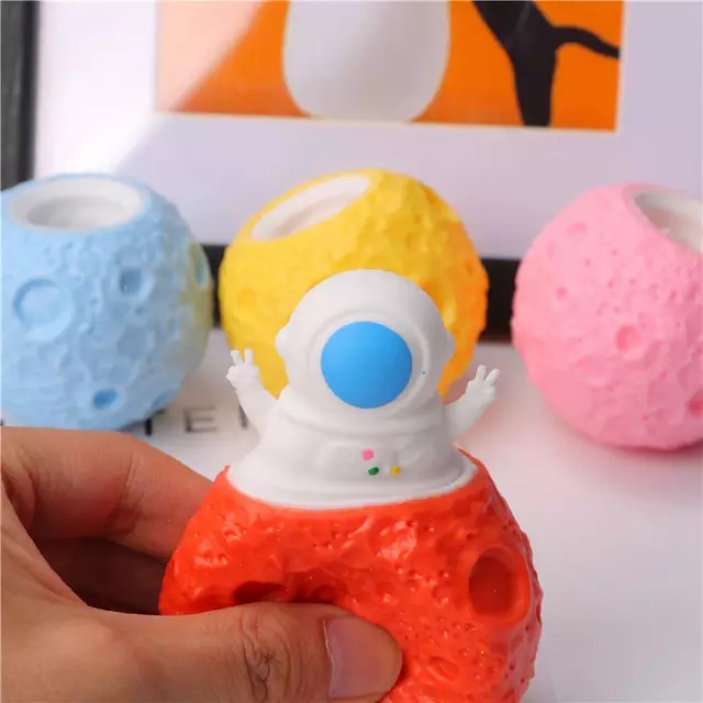 MOMBABY1 Mainan Pencet Squeeze squishy pop it astronot / Sensorik motorik anak