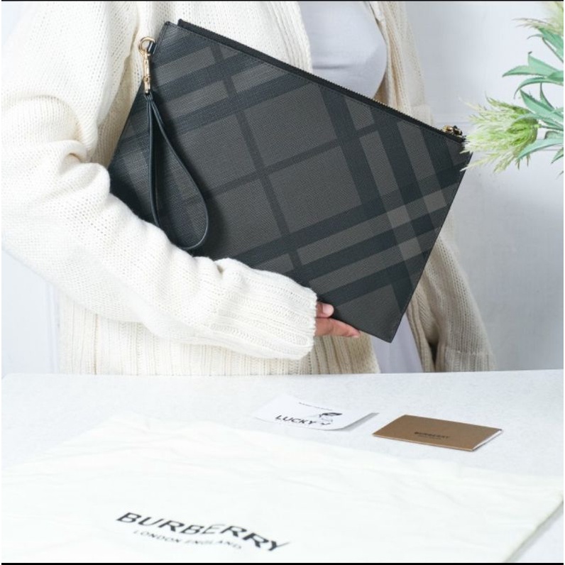 Burberry Classic Clutch In Black - ORIGINAL 100%