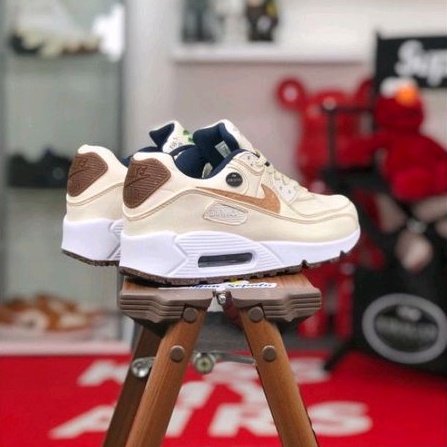 Nike Air Max 90 &quot;Cork Coconut Milk&quot;