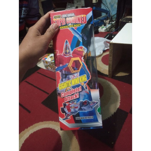 MEGA ZORD  UCHUSENTAI KYURANGER robot power ranger kondisii mantep kardus aga penyok barang baru stok lamaaarobot yg bisa d bongkar pasang ukuran cukup besar pokonya indah di mata untuk harga yg hemat