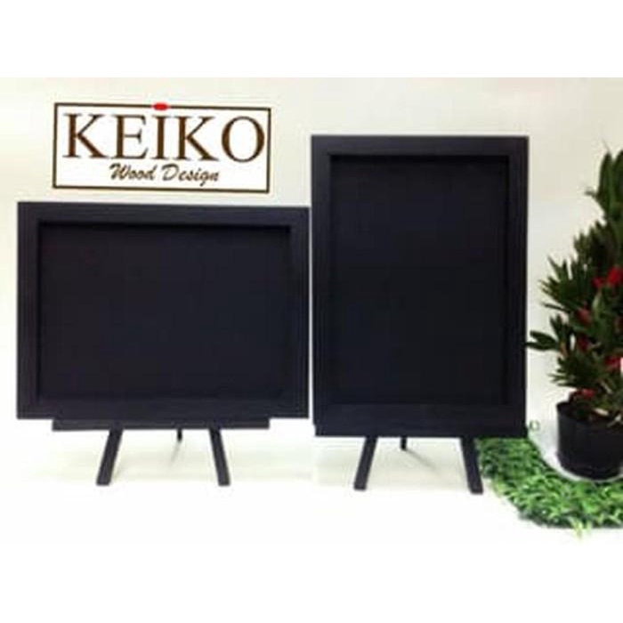 

Papan Tulis Hitam Kapur Kayu Berdiri Kaki Tripot A4 + Kapur ATK KEI35