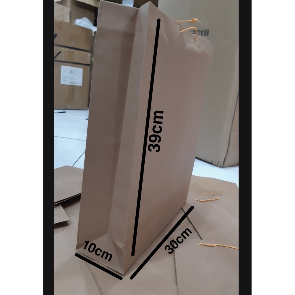 

Paperbag ukuran 39x10x40 cm