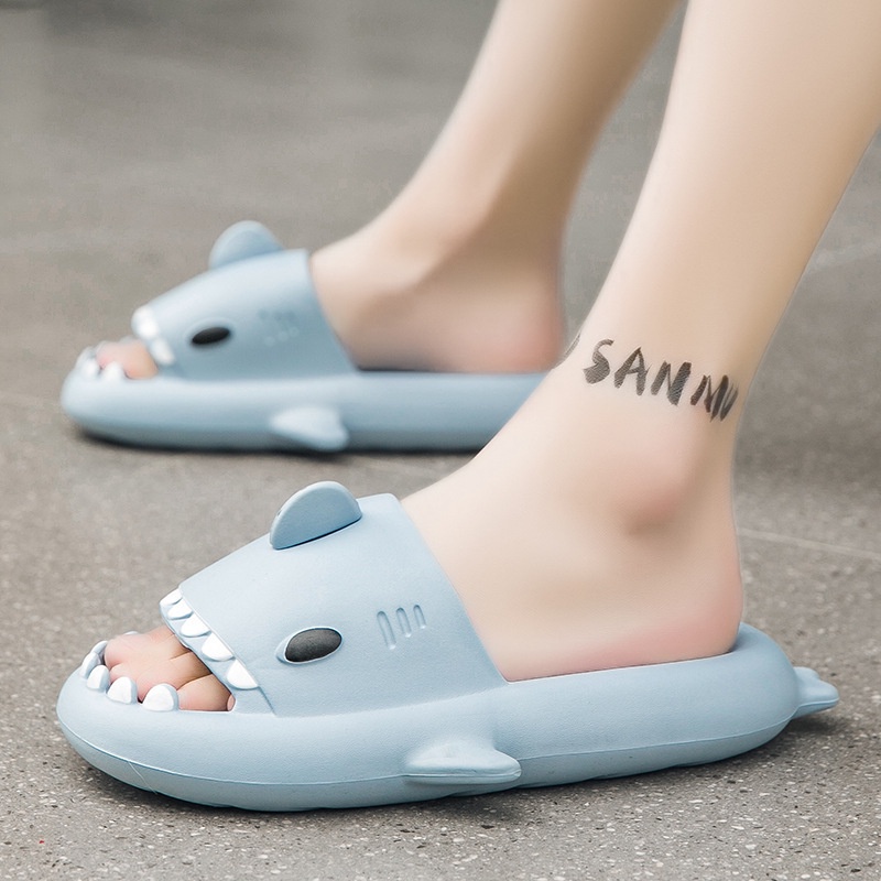 SANDAL HIU TEBAL Bahan Spons Ringan Elastis Unisex Sol Tebal Non-Slip Sendal Slippers Import Wanita Pria Shark 913