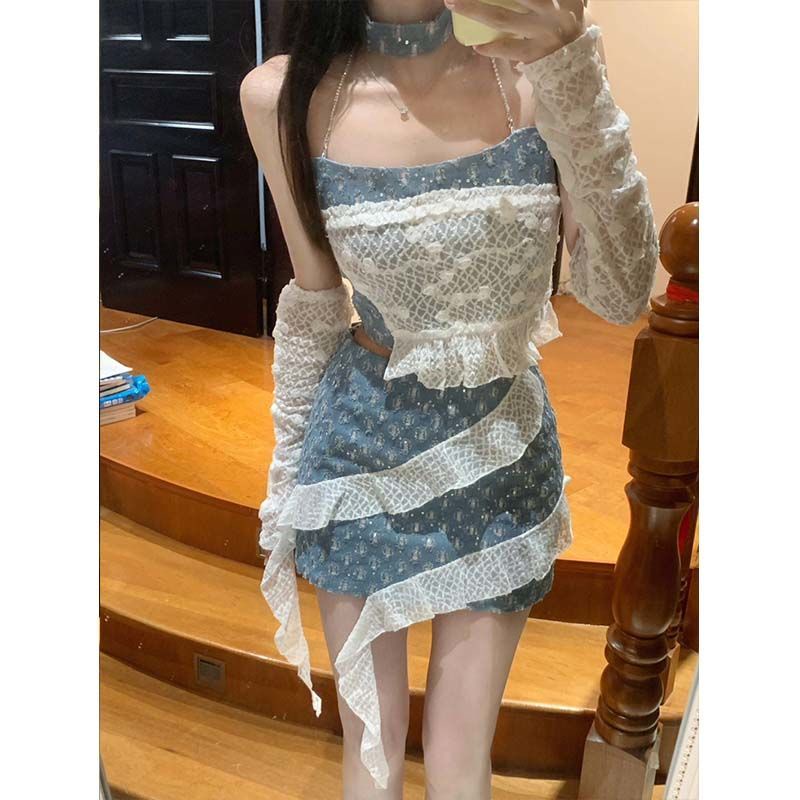 Red Setelan wanita 2022 awal musim gugur rasa desain baru manis dan pedas pendek lace top pinggang tinggi tipis rok two-piece set