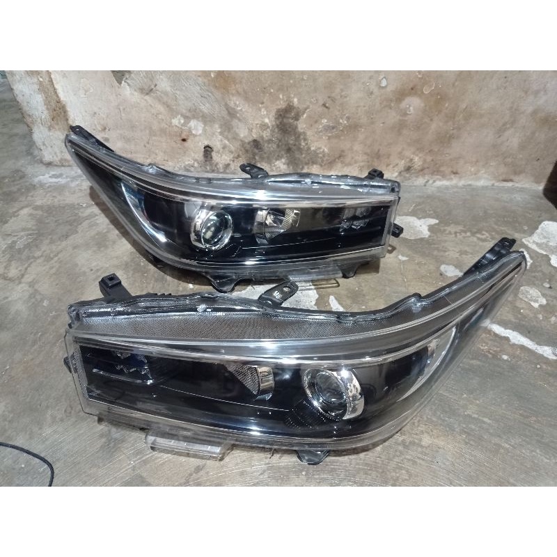 headlamp innova venturer sepasang