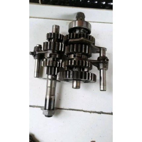 Gigi Rasio Gigi Gear Suzuki Smash 110/Smash New 1set Ori Cabutan