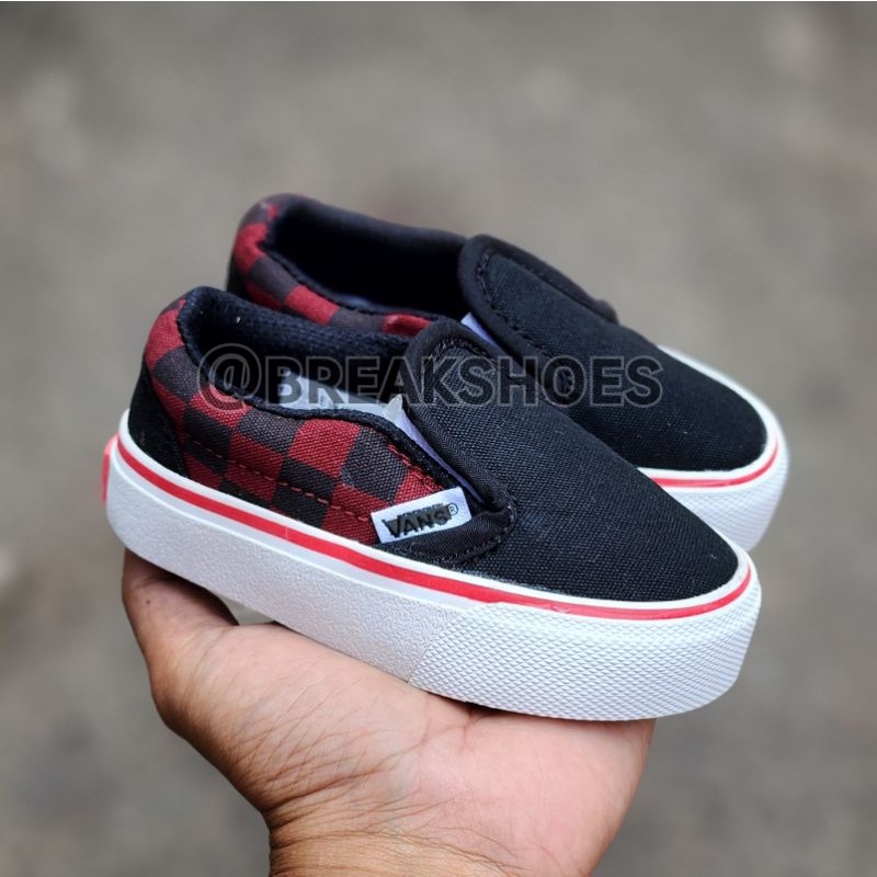 Sepatu anak oldskool dan slip on chexkerboard hitam merah casual cewek cowok