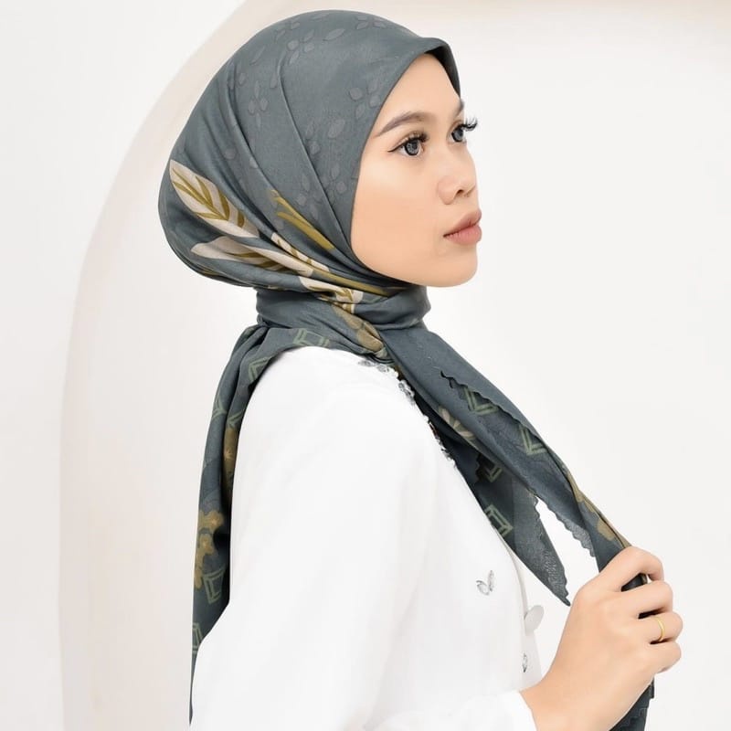 Hijab Motif Oskara Square Jilbab Segiempat Motif Oskara