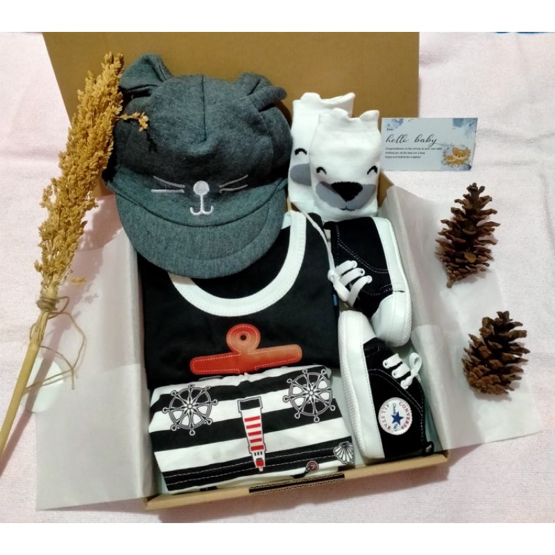 HAMPERS KADO ANAK LAHIRAN SETELAN ANAK LAKI LAKI KADO LAHIRAN ULANG TAHUN SAMPAI 1 TAHUN