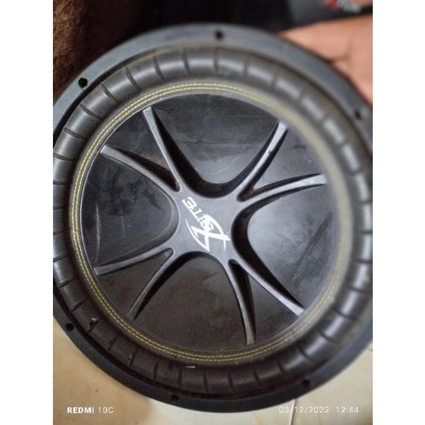 subwoofer  Xsite 12 inci