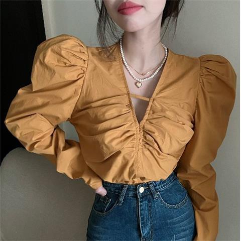 Red French retro v-neck loose short pleated shirt female spring and autumn design sense niche chic bubble atasan lengan panjang