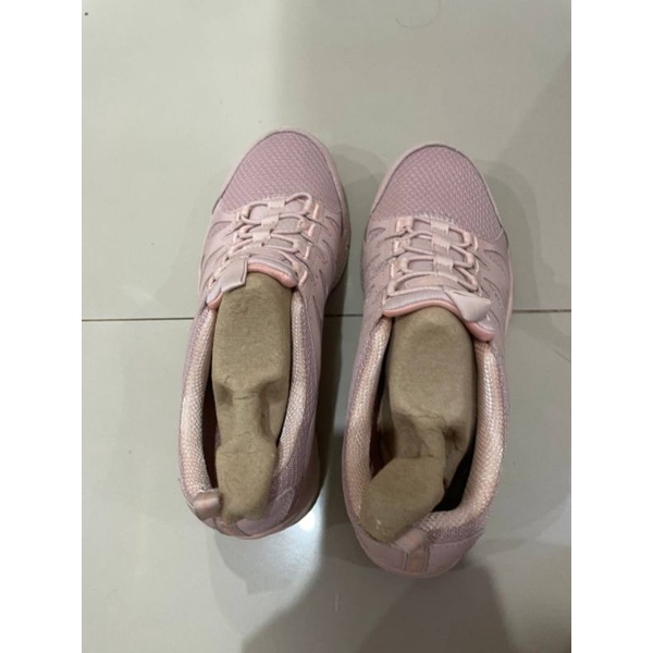 sepatu skechers wanita warna pink