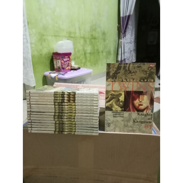 

17 KOMIK ORI THE IMPECCABLE TWINS NO 1 S/D 17 DARI M&C