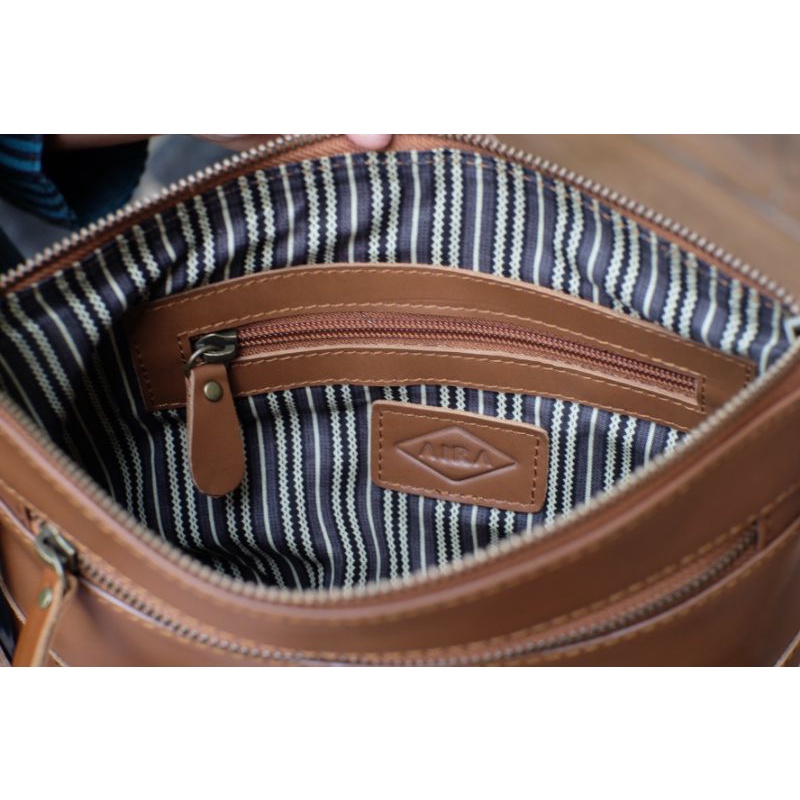 Aira Tas Selempang Wanita Sling Bag Maura Kulit Sapi Asli Bahan Pull Up Leather Terbaru Kain Lurik Tradisional Tali Panjang Adjustable Tali Pendek Kekinian Original