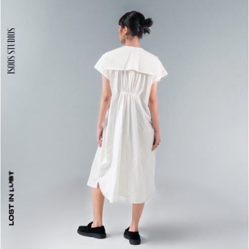 LOST IN LUSE - Aoora Dress in White