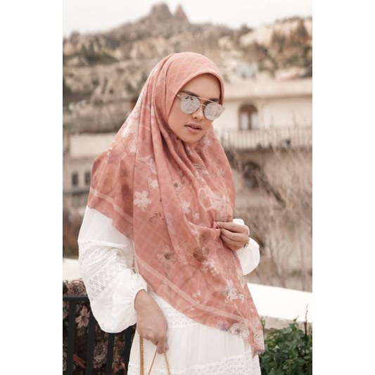 Buttonscarves Sofya Voal Square XL - Spice