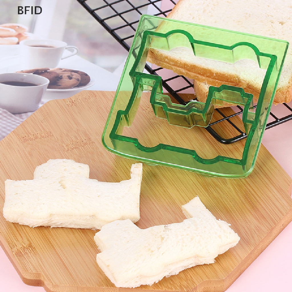 [BFID] Sandwich Cutters Mould Food Toast Bread Mold Lucu Baking Anak Set Lunch Cutter Interesg Aksesoris Dapur Untuk Anak [ID]