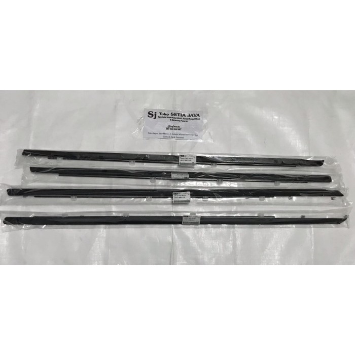 Pelipit kaca luar honda accord 2008-2012 / weather strip honda accord