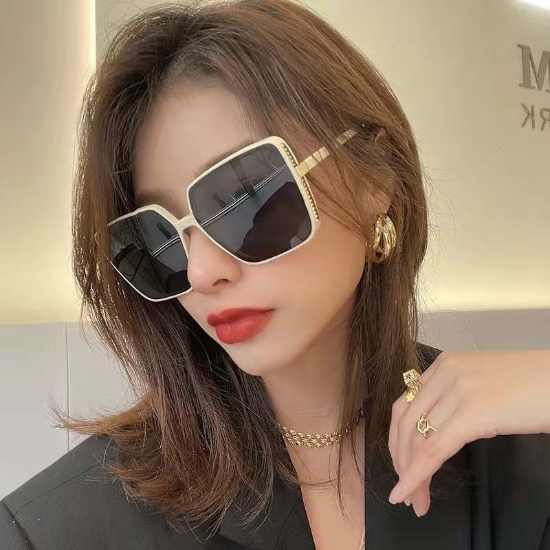 (YUZHU) Kacamata Hitam Oversize Fashion Gaya Korea Untuk Wanita Bingkai Persegi Warna Warni Shades Sunglasses