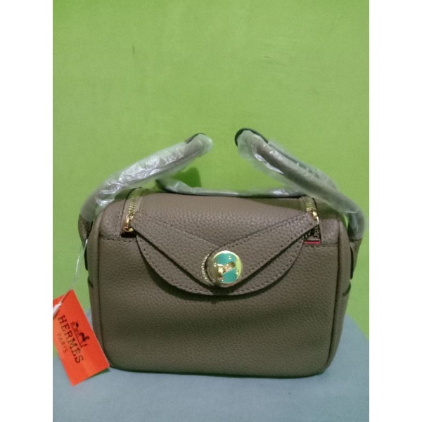 tas Sling bag lindy