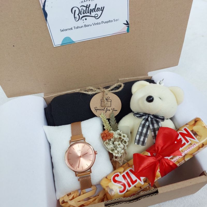 (Medium Manis) Giftbox cewek jam tangan rantai dan coklat kado ulang tahun anniversary valentine wisuda free ucapan