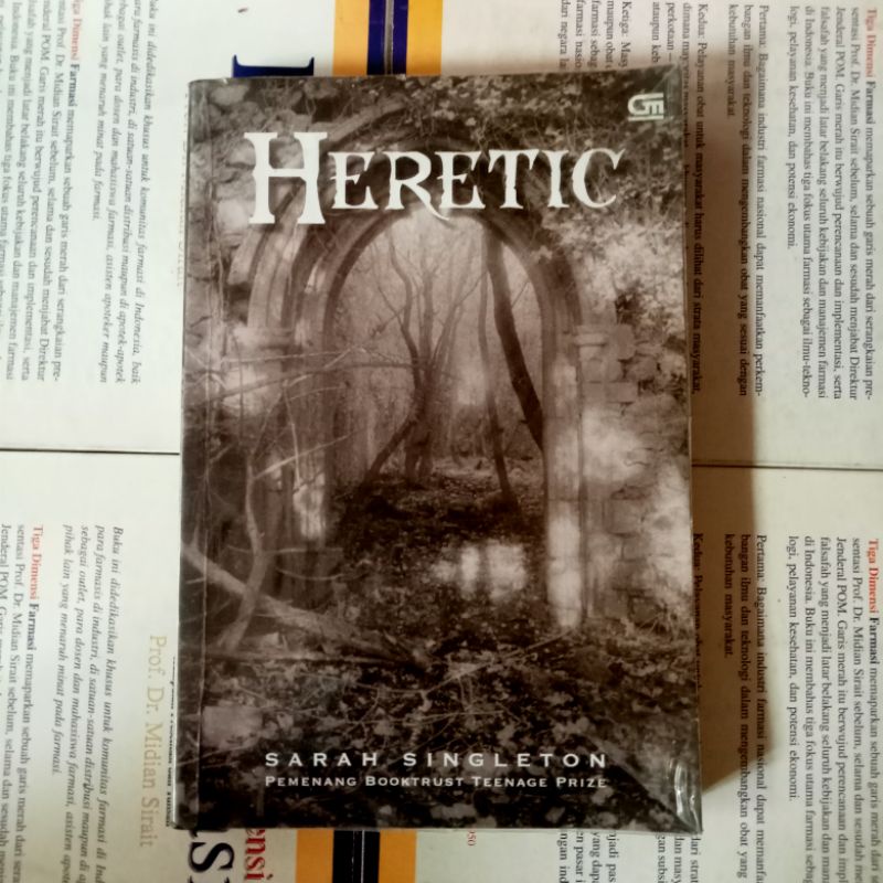 HERETIC SARAH SINGLETON