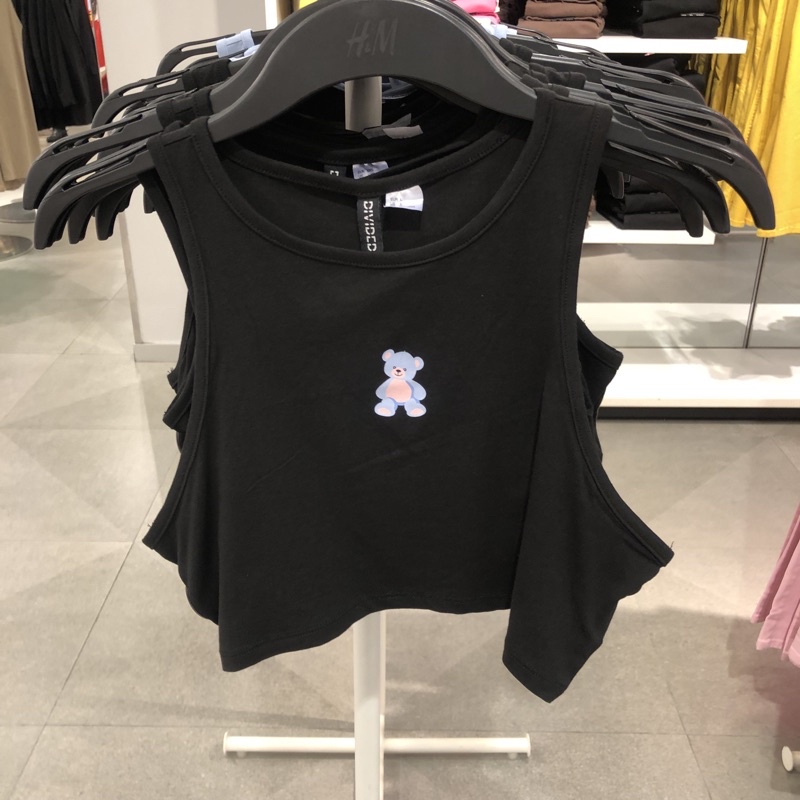 Halter Top H&M // atasan h&m // tank top h&m // crop top h&m // baju crop // atasan crop // tanktop