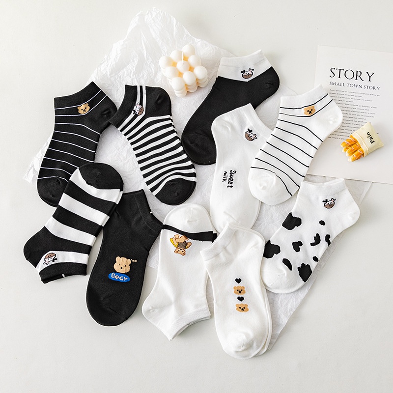 ⭐️𝐈𝐇𝐒 𝟕𝟑𝟓 𝐋𝐚𝐦𝐩𝐮𝐧𝐠⭐️Kaos Kaki Pria Wanita Motif Beruang Kaos Kaki Pendek Korean Style Bear Ankle Socks