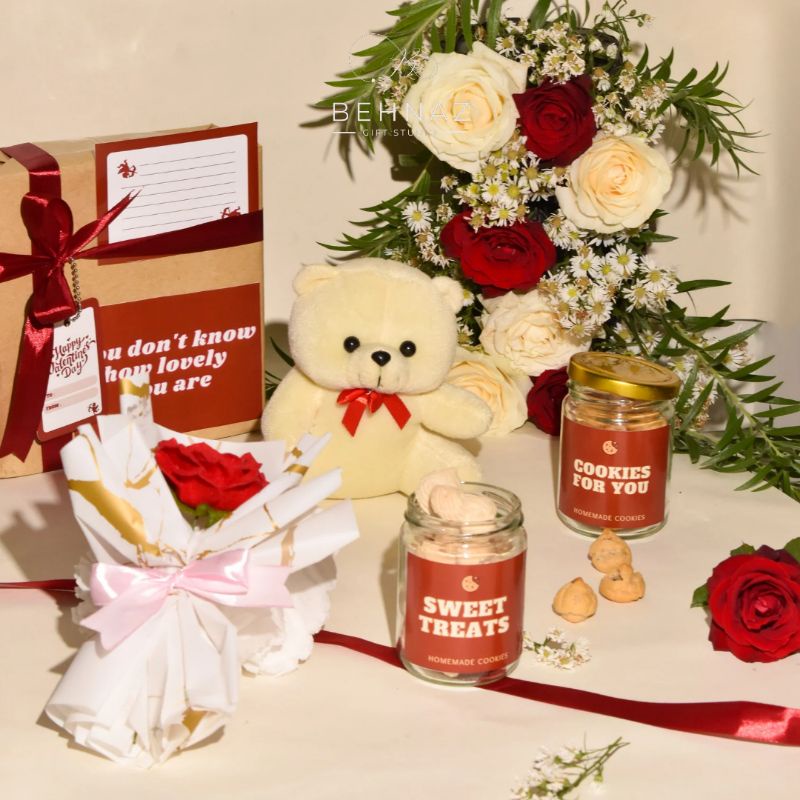 

HAMPERS VALENTINE / VALENTINE GIFT / HAMPERS ULANG TAHUN / KADO ULANG TAHUN / HADIAH ULANG TAHUN / KADO ANNIVERSARY / KADO VALENTINE / KADO WISUDA / HADIAH VALENTINE / KADO CEWEK / VALENTINES DAY / KADO PACAR / KADO PERNIKAHAN / HAMPERS BONEKA BY BEHNAZ