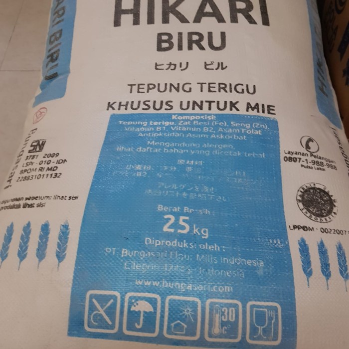 

terigu hikari biru 25 kg