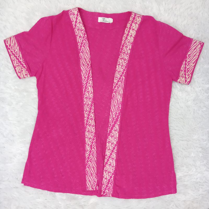 Batik outer dan tank top