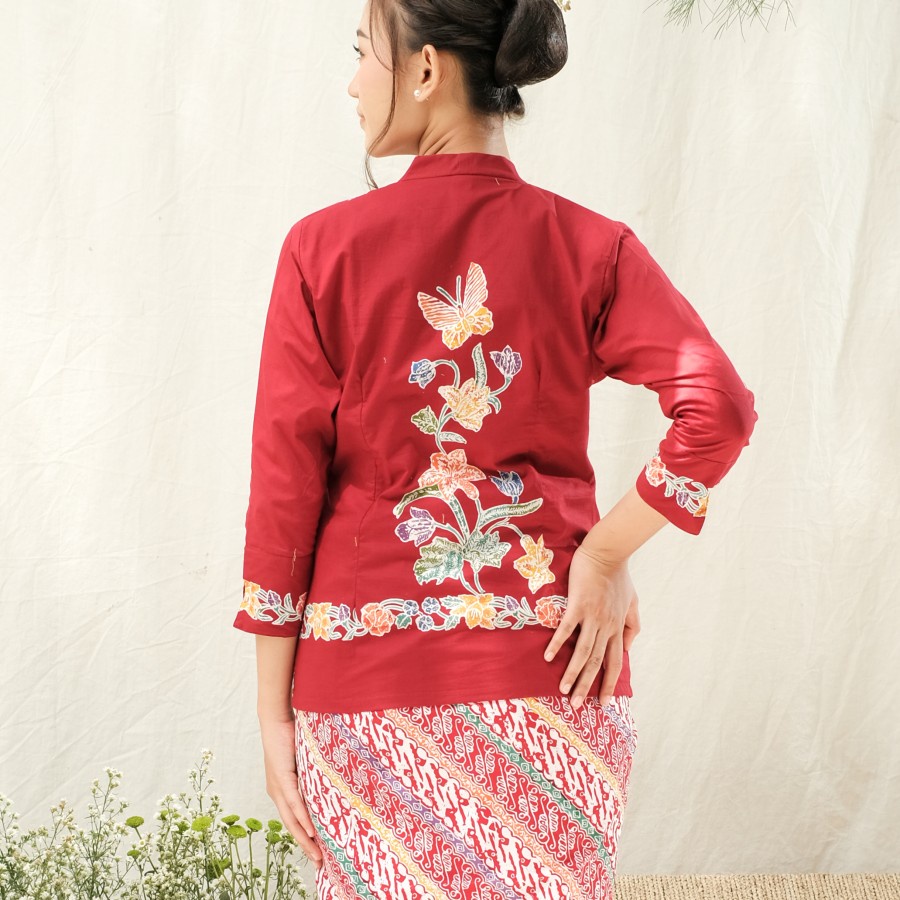 Kebaya Encim Batik Pekalongan Lengan 7/8 Meradelima Katun Maroon