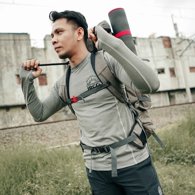 Tas Ransel Gunung Carrier Outdoor Hiking 65 Liter Irco Adipati Grey Dengan Rain Cover