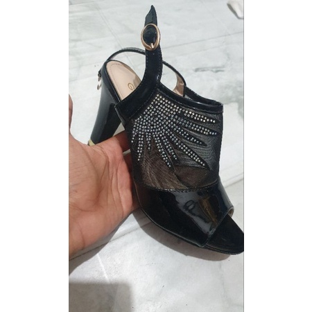 sandal sepatu heels