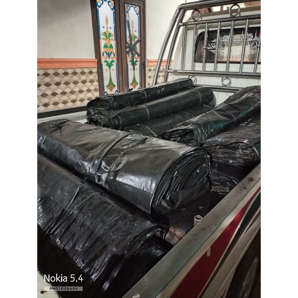 GEOMEMBRAN HDPE TEBAL 250 MICRON LEBAR 4,4 METER (BEKAS LAYAK PAKAI)