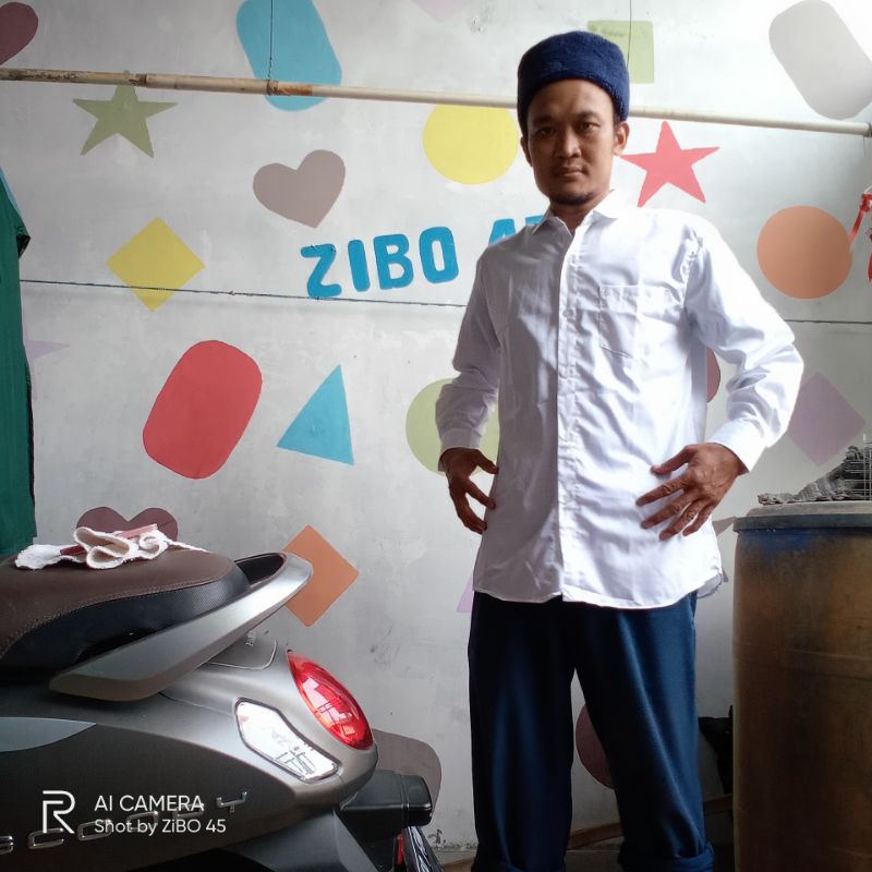 kemeja polos, kemeja modern, kemeja formal, kemeja kantor, kemeja Gus Baha, ZiBO 45, produk UMKM kab