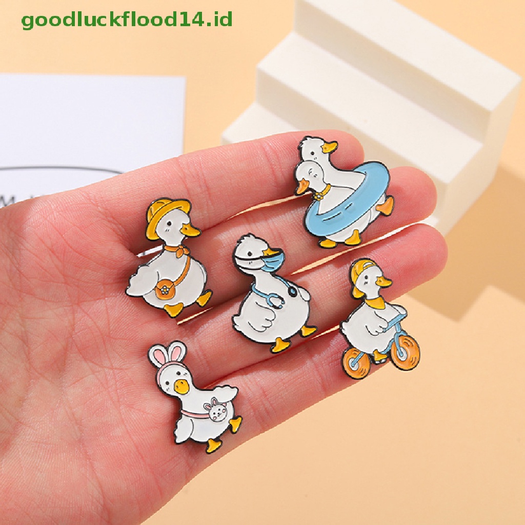 [GOOGFOUR] Hewan Yang Indah Enamel Pin Custom Bebek Angsa Belanja Berenang Bersepeda Bros Tas Kerah Pin Kartun Lucu Lencana Perhiasan Hadiah Untuk Anak [TOP]