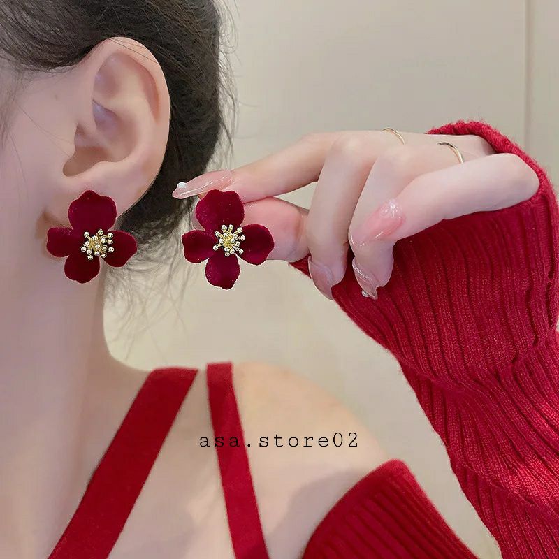 Anting Tusuk Wanita Korea Bunga CICILIA/Aksesoris Fashion