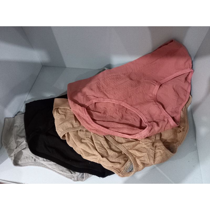 DC H ( H00014 ) CELANA DALAM WANITA BRIEFS ELASTIS SEAMLESS MID WAIST BAHAN KATUN FREE PLASTIK / TIDAK BISA MEMILIH