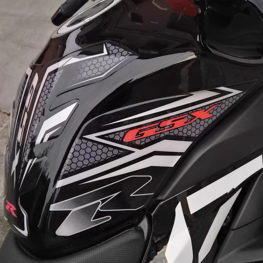 Suzuki GSX Stiker Set Tangki Bahan Bakar Sepeda Motor Stiker Perlindungan Serat Karbon Penutup Tangki Minyak Aksesori Perlindungan Tangki Anti Selip Anti Gores Untuk GSX R150 150R 1000 S150 R750 R1000